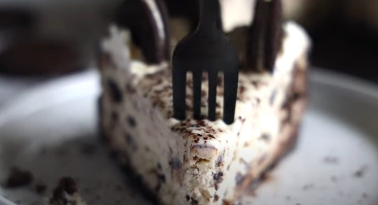 How to make Oreo cheesecake