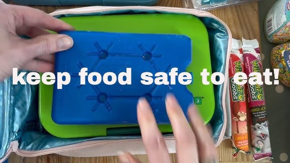 How to Keep Lunch Boxes Cold